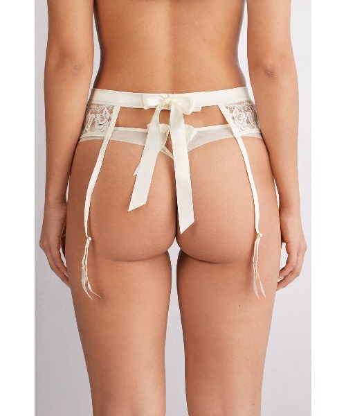 Intimissimi（インティミッシミ）の「The Simplest Pleasures ガーター