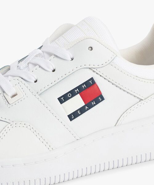 tommy jeans(トミー ジーンズ)の「レトロバスケットエッセンシャルスニーカー(スニーカー・レディース・ホワイト・23cm/24.5cm/23.5cm/24cm)」の6枚目の写真