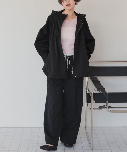 titivate（ティティベイト）の「バックチュールペプラムマウンテンパーカー（マウンテンパーカー・レディース・アイボリー/ブラック・M）」の3枚目の写真