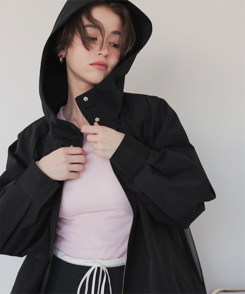 titivate（ティティベイト）の「バックチュールペプラムマウンテンパーカー（マウンテンパーカー・レディース・アイボリー/ブラック・M）」の6枚目の写真