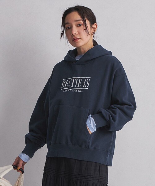 green label relaxing(グリーンレーベルリラクシング)の「【WEB限定】<at ease>ロゴ プリント フーディ(パーカー・レディース・ネイビー/ライトグレー・FREE)」の3枚目の写真