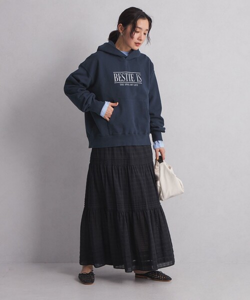 green label relaxing(グリーンレーベルリラクシング)の「【WEB限定】<at ease>ロゴ プリント フーディ(パーカー・レディース・ネイビー/ライトグレー・FREE)」の5枚目の写真