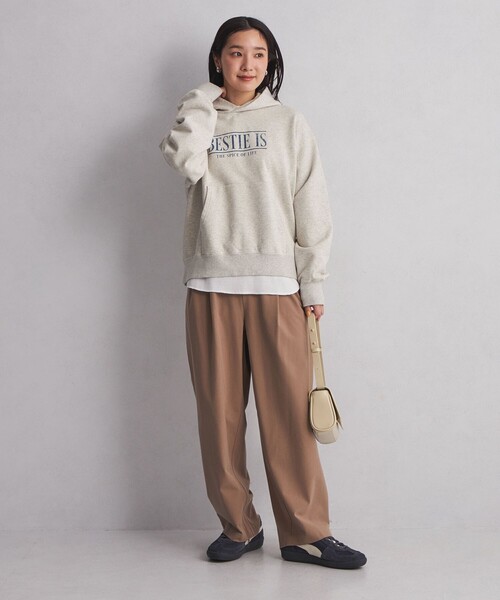 green label relaxing(グリーンレーベルリラクシング)の「【WEB限定】<at ease>ロゴ プリント フーディ(パーカー・レディース・ネイビー/ライトグレー・FREE)」の9枚目の写真