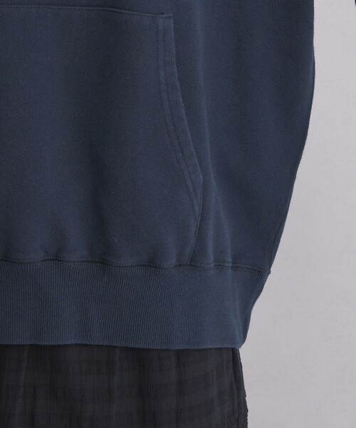 green label relaxing(グリーンレーベルリラクシング)の「【WEB限定】<at ease>ロゴ プリント フーディ(パーカー・レディース・ネイビー/ライトグレー・FREE)」の16枚目の写真