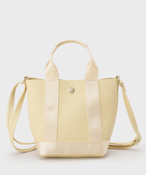 OPAQUE.CLIP（オペークドットクリップ）の「【長さ調整可能】シュリンク合皮コンビミニショルダーバッグ（ショルダーバッグ・レディース・オフホワイト/ブラック/ライトイエロー系/ベージュ・00）」の10枚目の写真