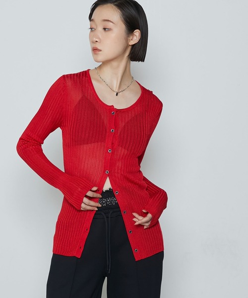 le ELMi（ルエルミ）の「Lady like compact lib cardigan / レディライク コンパクト リブ カーディガン（カーディガン/ボレロ・レディース・レッド/ブラウン/アイボリー/ブラック・FREE）」の4枚目の写真