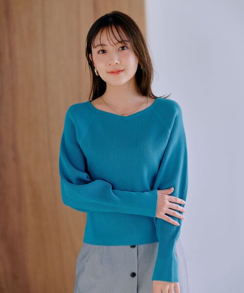 COHINA(コヒナ)の「フォルムスリーブリブニット 【低身長・小柄女性】(ニット/セーター・レディース・ブルー/ホワイト/ブラック・ONE SIZE)」の20枚目の写真