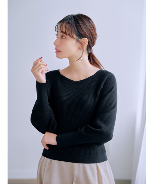 COHINA(コヒナ)の「フォルムスリーブリブニット 【低身長・小柄女性】(ニット/セーター・レディース・ブルー/ホワイト/ブラック・ONE SIZE)」の16枚目の写真