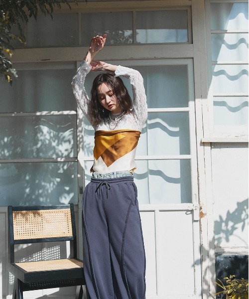 ad thie（アドティエ）の「アウトシーム スウェット カーブパンツ（スウェットパンツ・レディース・チャコール/ブラック/アイボリー・FREE）」の20枚目の写真