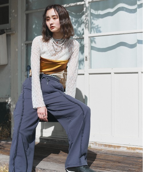 ad thie（アドティエ）の「アウトシーム スウェット カーブパンツ（スウェットパンツ・レディース・チャコール/ブラック/アイボリー・FREE）」の21枚目の写真