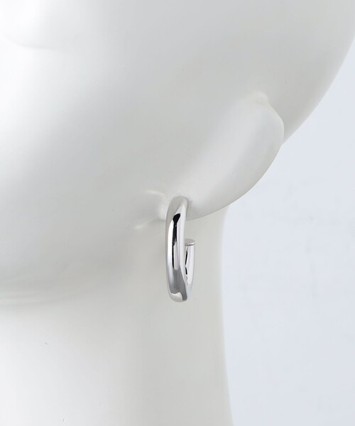 UNITED ARROWS(ユナイテッドアローズ)の「オーバル フープピアス(ピアス(両耳用)・レディース・シルバー/ゴールド・FREE)」の9枚目の写真