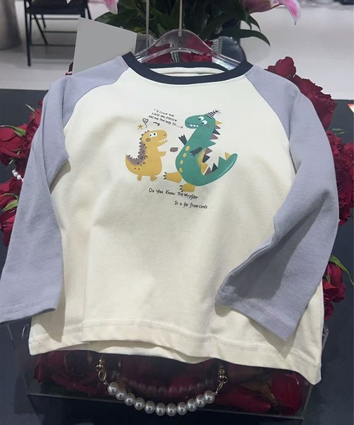 aimoha(アイモハ)の「【aimoha-KIDS-】キッズデザイン長袖Tシャツ(Tシャツ/カットソー・キッズ・ブラック系その他/グレー/ブラウン系その他2/イエロー系その他4/ホワイト系その他5/ブラック系その他2/ブラウン系その他/ブラウン系その他5/グレー系その他3/グレー系その他4/グレー系その他5/グリーン系その他/グリーン系その他3/イエロー/ホワイト/ホワイト系その他3/ブラック系その他4/グリーン/イエロー系その他3/ピンク・100/110/120/130/140)」の10枚目の写真