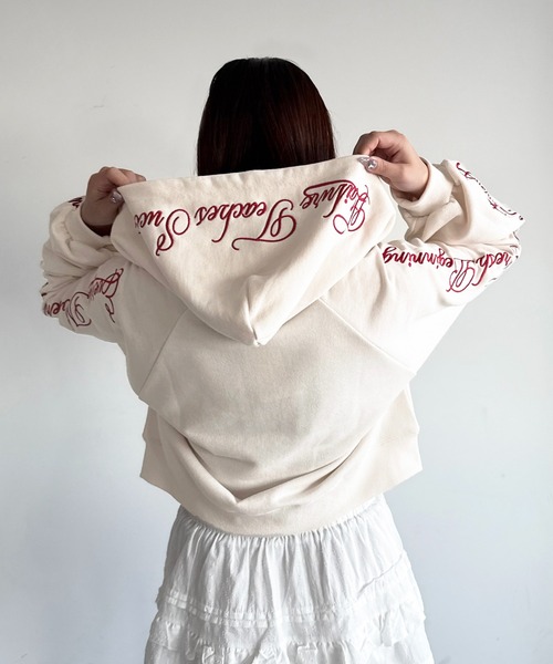 apres jour mignon(アプレジュールミニョン)の「刺繍ロゴクロップドWジップパーカー【ZOZOTOWN限定アイテム 】(パーカー・レディース・ブラック/アイボリー/ブルー/杢グレー・フリー/X-LARGE)」の20枚目の写真
