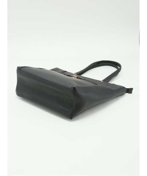 m.f.editorial（エムエフエディトリアル）の「【A4対応】m.f.エディトリアル レディース ビットベルトデザイン トートバッグ（トートバッグ・レディース・ブラック×ホワイト/ブラック/ベージュ・FREE）」の11枚目の写真