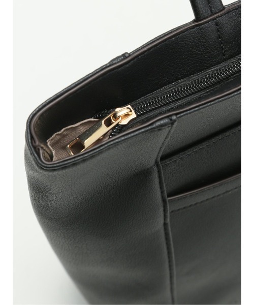 m.f.editorial（エムエフエディトリアル）の「【A4対応】m.f.エディトリアル レディース ビットベルトデザイン トートバッグ（トートバッグ・レディース・ブラック×ホワイト/ブラック/ベージュ・FREE）」の14枚目の写真