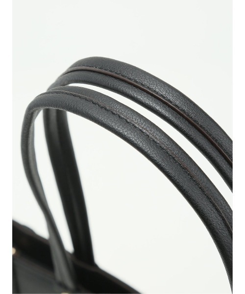 m.f.editorial（エムエフエディトリアル）の「【A4対応】m.f.エディトリアル レディース ビットベルトデザイン トートバッグ（トートバッグ・レディース・ブラック×ホワイト/ブラック/ベージュ・FREE）」の15枚目の写真