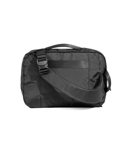 Aer(エアー)の「AER Travel Sling 2 X-Pac / AER-91023(ショルダーバッグ・メンズ・ブラック・FREE)」の2枚目の写真