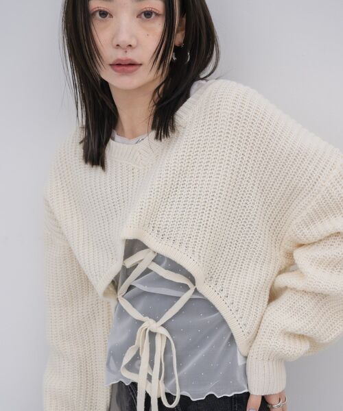 kivi(キヴィ)の「short round hem PO(ニット/セーター・レディース・オレンジ/オフホワイト/ダークグリーン・FREE)」の17枚目の写真