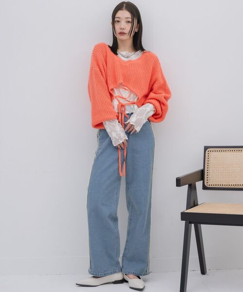 kivi(キヴィ)の「short round hem PO(ニット/セーター・レディース・オレンジ/オフホワイト/ダークグリーン・FREE)」の22枚目の写真