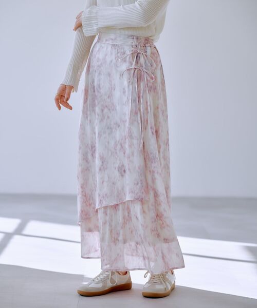 COHINA(コヒナ)の「ファジーフラワープリーツドッキングスカート 【低身長・小柄女性】(スカート・レディース・ブルー/イエロー/ピンク・XS-Short/S-Short/XS-Regular/S-Regular)」の4枚目の写真
