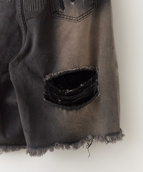 AO2(アオズ)の「Damage Half Loose Half Pants / ダメージ ハーフ ルーズ パンツ(デニムパンツ・レディース・ブラック・FREE)」の10枚目の写真