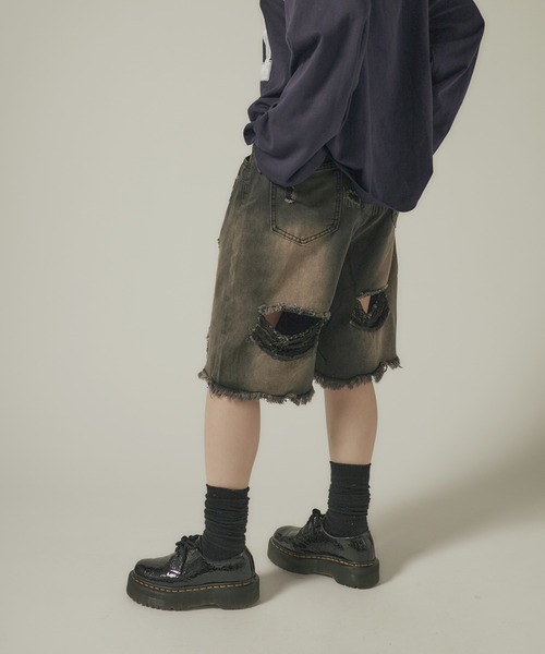 AO2(アオズ)の「Damage Half Loose Half Pants / ダメージ ハーフ ルーズ パンツ(デニムパンツ・レディース・ブラック・FREE)」の14枚目の写真