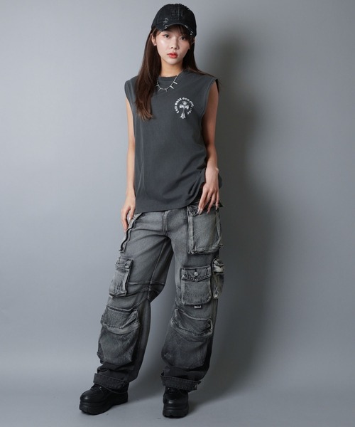 SPINNS（スピンズ）の「ピグメント加工ノースリーブTシャツ/バックプリントクロス/短丈（Tシャツ/カットソー・メンズ・ブラック/カーキ/ブラウン・ONESIZE）」の20枚目の写真