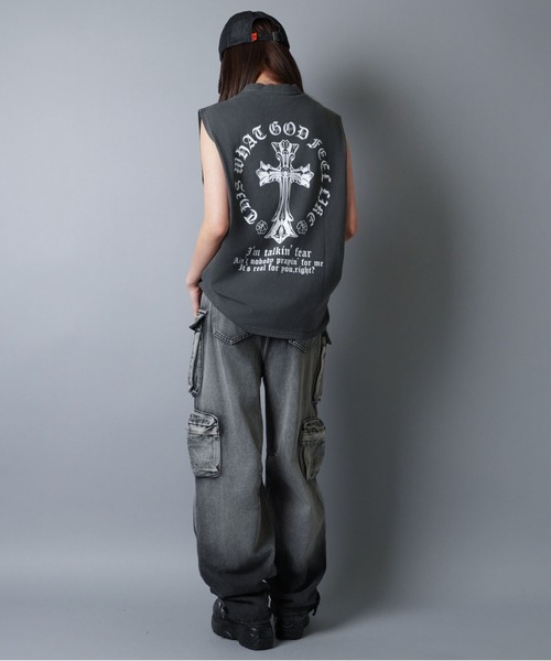 SPINNS（スピンズ）の「ピグメント加工ノースリーブTシャツ/バックプリントクロス/短丈（Tシャツ/カットソー・メンズ・ブラック/カーキ/ブラウン・ONESIZE）」の22枚目の写真