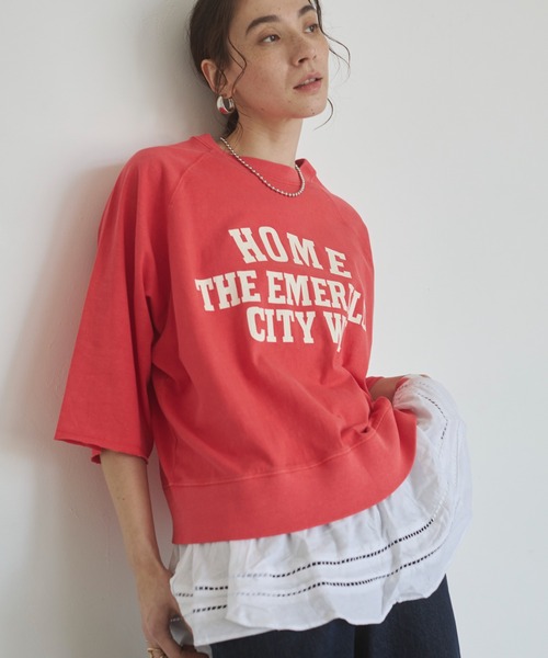 ANGIE（アンジー）の「カレッジロゴ ハーフスリーブ Tシャツ（Tシャツ/カットソー・レディース・ベージュ/ブラック/レッド/ネイビー・FREE）」の4枚目の写真