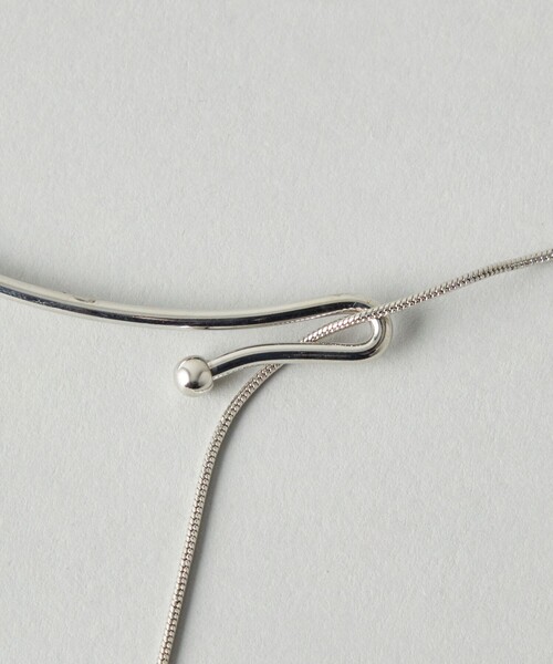 CITEN（シテン）の「＜CITEN＞フックモチーフネックカフ（ネックレス・レディース・シルバー/ゴールド・FREE）」の7枚目の写真