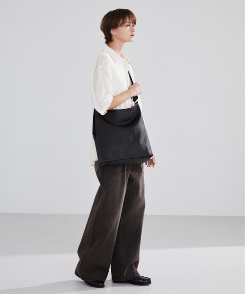 LUENNA】Square Shoulder Bag /合皮スクエアショルダーバッグ