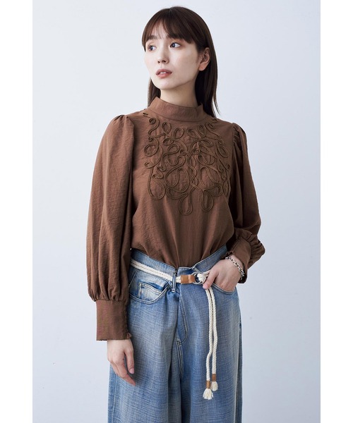 MEDE19F(メデジュウキュウ)の「BRAND NEW MIX STYLE コードエンブロイダリーブラウス(シャツ/ブラウス・レディース・ブラウン・L/M/3L/LL/S)」の7枚目の写真