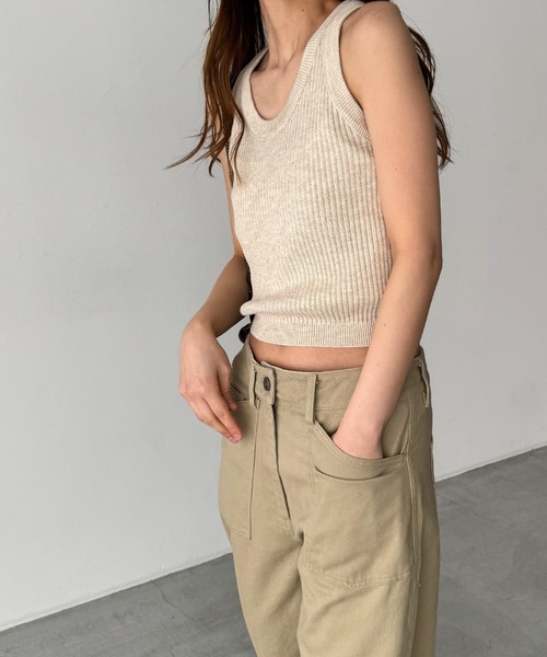 CANAL JEAN（キャナルジーン）の「El mar　ラウンドニットタンク（タンクトップ・レディース・ベージュ/ブラック・ONE SIZE）」の3枚目の写真