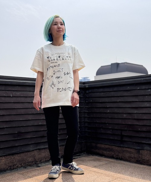 SNOOPY×OLD BETTY'S(スヌーピーカケルオールドベティーズ)の「スヌーピー【SNOOPY】Organic Cotton T-shirts(FAMILY)(Tシャツ/カットソー・レディース・ブラック/オフホワイト/ライトオリーブ/ダークネイビー・M/L/XL/XX-LARGE)」の8枚目の写真