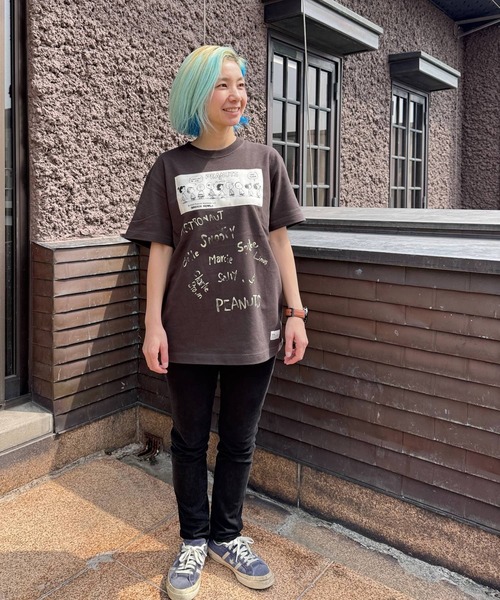 SNOOPY×OLD BETTY'S(スヌーピーカケルオールドベティーズ)の「スヌーピー【SNOOPY】Organic Cotton T-shirts(FAMILY)(Tシャツ/カットソー・レディース・ブラック/オフホワイト/ライトオリーブ/ダークネイビー・M/L/XL/XX-LARGE)」の11枚目の写真