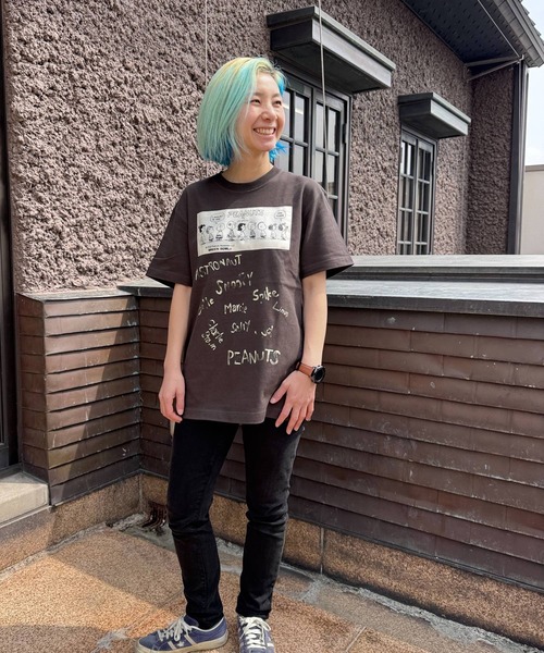 SNOOPY×OLD BETTY'S(スヌーピーカケルオールドベティーズ)の「スヌーピー【SNOOPY】Organic Cotton T-shirts(FAMILY)(Tシャツ/カットソー・レディース・ブラック/オフホワイト/ライトオリーブ/ダークネイビー・M/L/XL/XX-LARGE)」の12枚目の写真