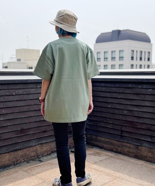 SNOOPY×OLD BETTY'S(スヌーピーカケルオールドベティーズ)の「スヌーピー【SNOOPY】Organic Cotton T-shirts(FAMILY)(Tシャツ/カットソー・レディース・ブラック/オフホワイト/ライトオリーブ/ダークネイビー・M/L/XL/XX-LARGE)」の16枚目の写真