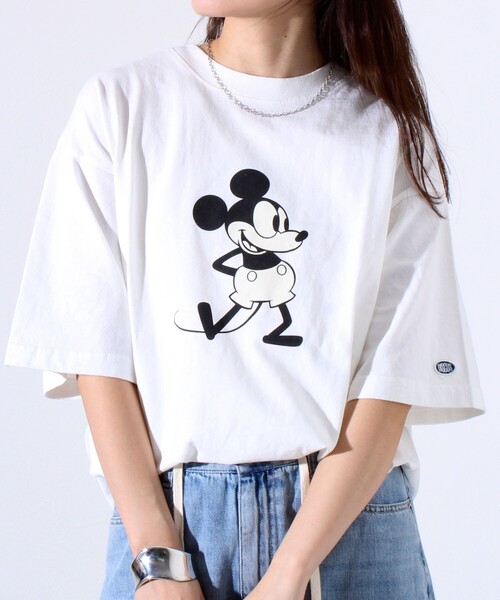 DISCUS ATHLETIC（ディスカス　アスレチック）の「【MICKEY×DISCUS ATHLETIC】コラボ プリント 半袖 クルーネックTシャツ（Tシャツ/カットソー・メンズ・ブラック系その他/ホワイト系その他2/ホワイト系その他3/ホワイト系その他4/ブラック系その他2/ブラック系その他3・M/L）」の2枚目の写真