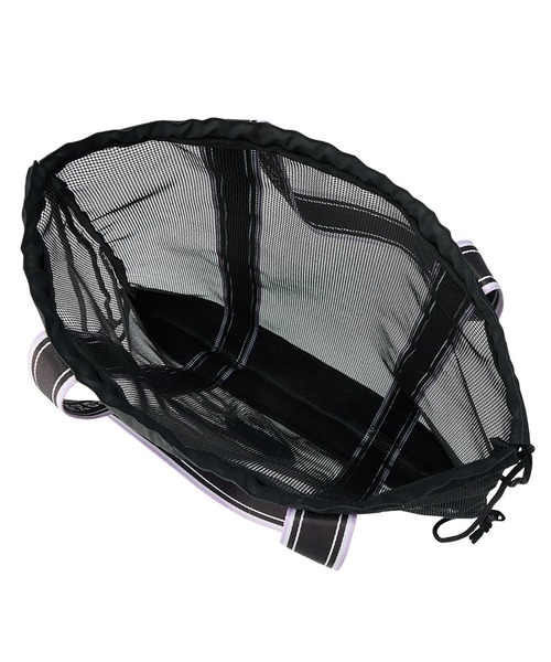 ROXY(ロキシー)の「WILD FLOWER MESH BAG /ロキシー2WAYメッシュビーチバック・ナップザック(トートバッグ・レディース・パープル/ブラック・FREE)」の10枚目の写真