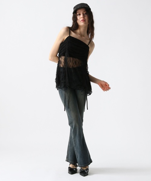 FOREVER 21（フォーエバー トゥエンティーワン）の「【2025SS】レースシャーリングチュニック（チュニック・レディース・ブラック/ナチュラル・FREE）」の3枚目の写真