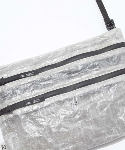 F/CE. (エフシーイー)の「F/CE./エフシーイー SACOCHE with Dyneema 1L(ショルダーバッグ・メンズ・ホワイト・FREE)」の6枚目の写真