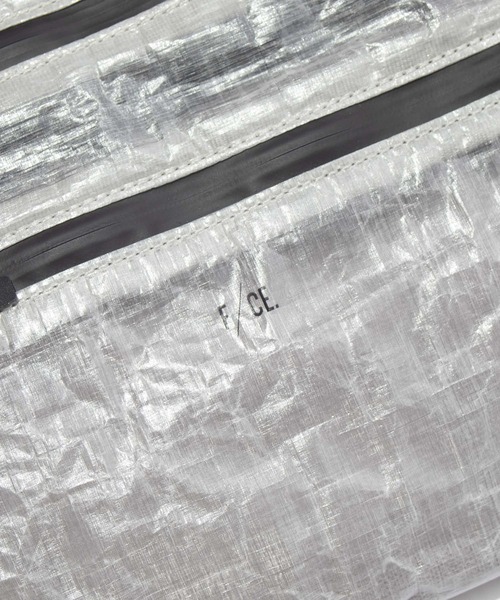 F/CE. (エフシーイー)の「F/CE./エフシーイー SACOCHE with Dyneema 1L(ショルダーバッグ・メンズ・ホワイト・FREE)」の8枚目の写真