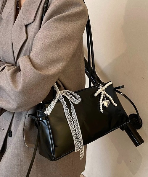 キレイ美品✨本物ロベルトカヴァリ✨マメール購入♡可愛いオシャレ♥️ダウン MB -there is a reason for all of the design- MB