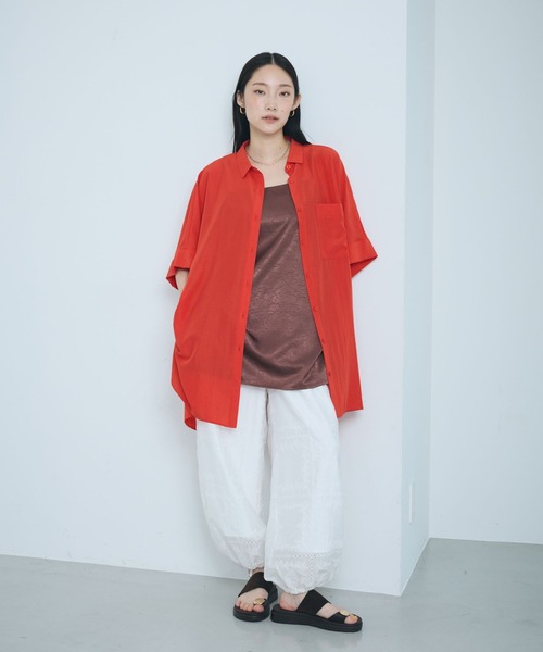 LEPSIM(レプシィム)の「サラキレポンチョチュニックSS 290265(シャツ/ブラウス・レディース・レッド/チャコールグレー/オフホワイト/ブルー/グリーン/カーキブラウン/オレンジ/グレー系その他/ホワイト・FREE)」の21枚目の写真