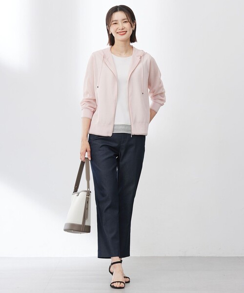 J.PRESS Ladies(J.プレス レディス)の「【WEB限定・洗える】シャンブレーサテン テーパード パンツ(その他パンツ・レディース・ベージュ系/ダルブルー系/黄土色系/ネイビー系・S/XS)」の12枚目の写真