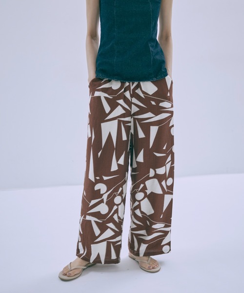 EN NEUME（エンノイム）の「Linen-Like Geometric Easy Pants（その他パンツ・レディース・ブラック/ブラウン/グリーン・FREE）」の10枚目の写真