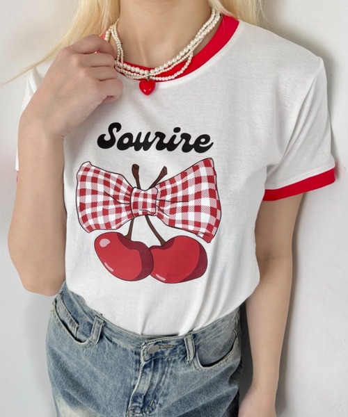 SOLLON.（ソルロン）の「チェリーリボン半袖リンガーTシャツ（Tシャツ/カットソー・レディース・レッド/ブラック/ブルー/ネイビー・FREE）」の4枚目の写真