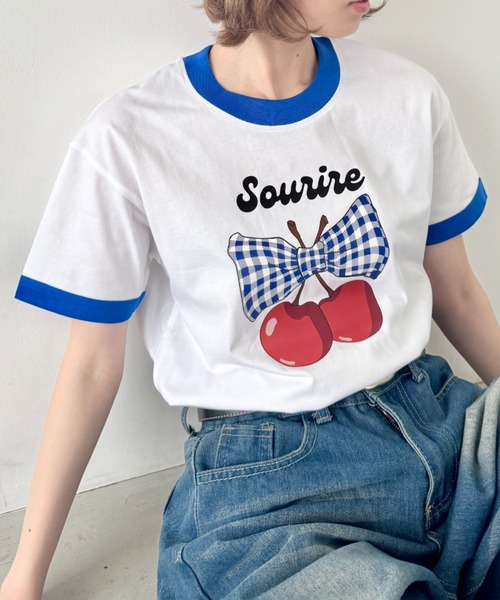SOLLON.（ソルロン）の「チェリーリボン半袖リンガーTシャツ（Tシャツ/カットソー・レディース・レッド/ブラック/ブルー/ネイビー・FREE）」の9枚目の写真