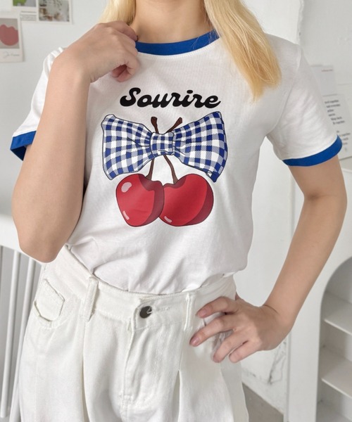 SOLLON.（ソルロン）の「チェリーリボン半袖リンガーTシャツ（Tシャツ/カットソー・レディース・レッド/ブラック/ブルー/ネイビー・FREE）」の20枚目の写真
