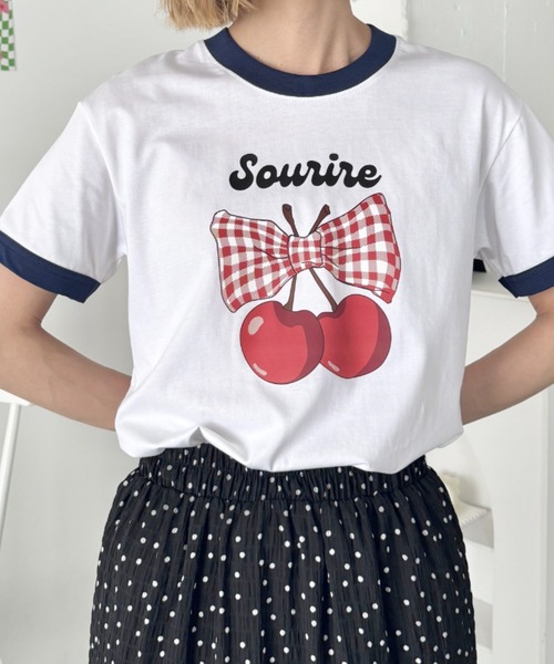 SOLLON.（ソルロン）の「チェリーリボン半袖リンガーTシャツ（Tシャツ/カットソー・レディース・レッド/ブラック/ブルー/ネイビー・FREE）」の16枚目の写真